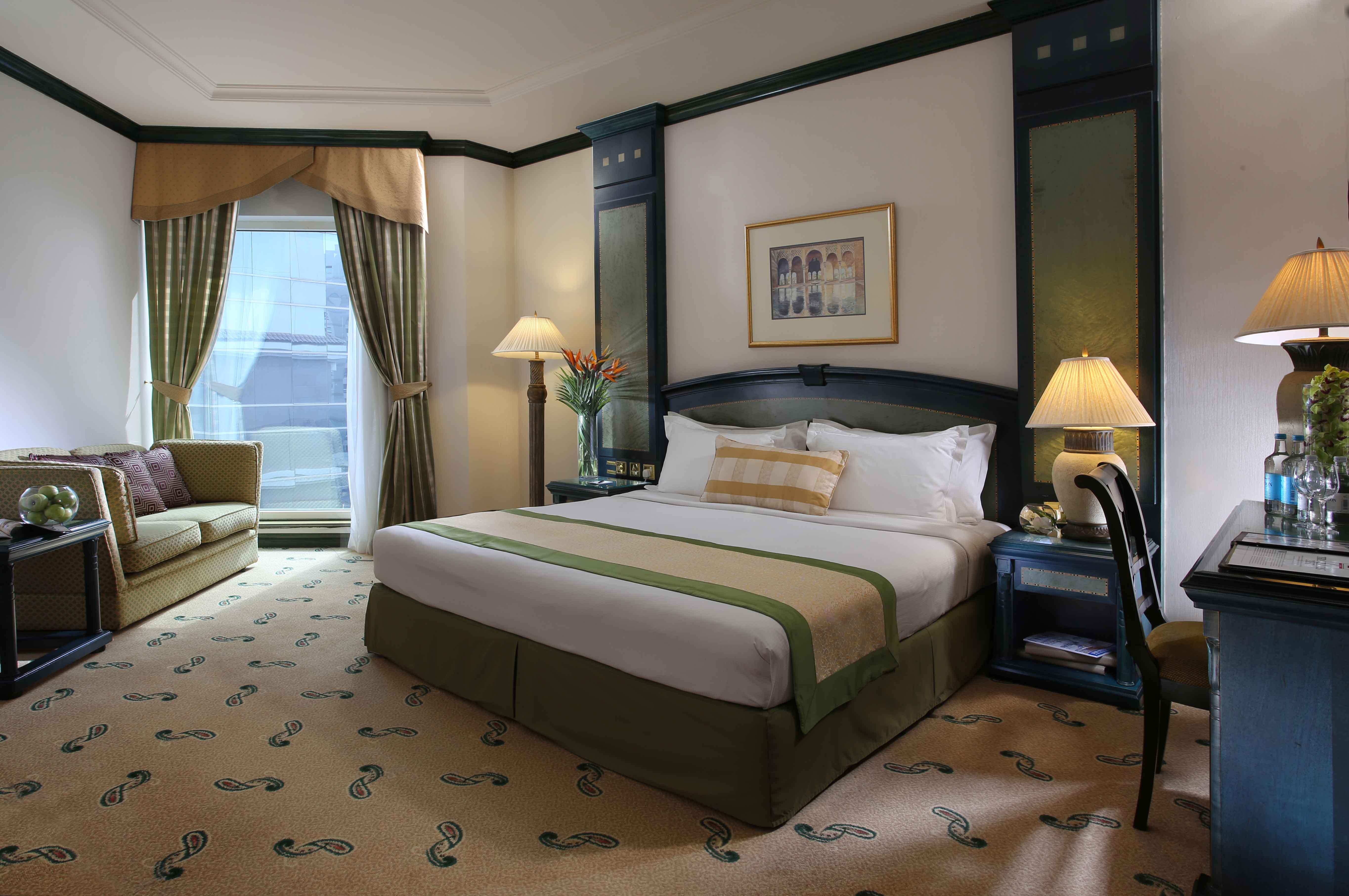Knight Castle Hotel Dubai Exterior foto A room at the hotel