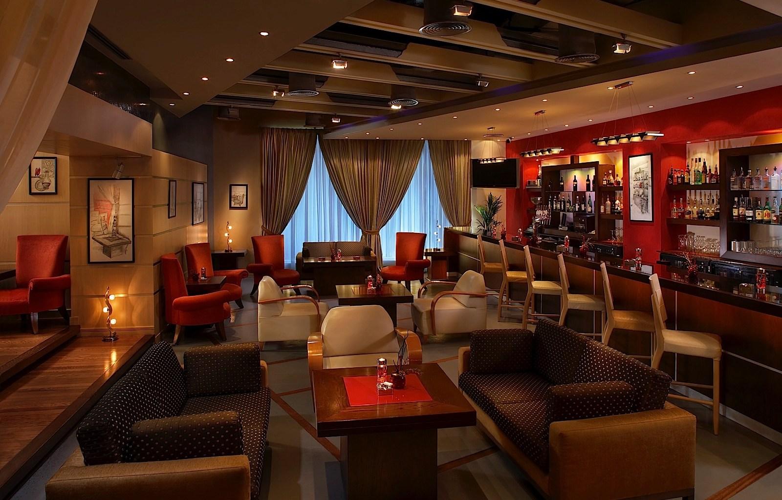 Knight Castle Hotel Dubai Exterior foto The lounge at the airport