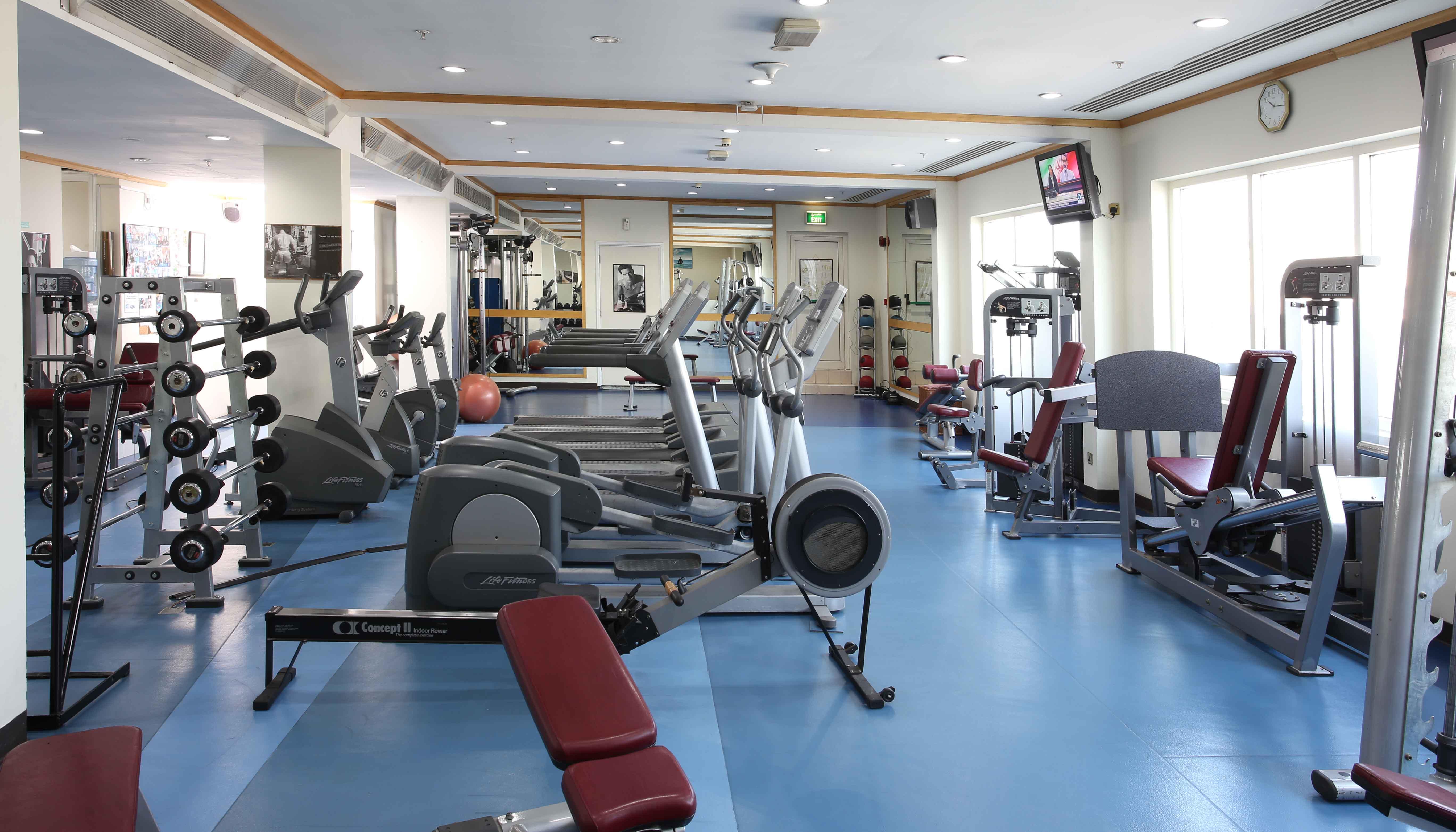 Knight Castle Hotel Dubai Exterior foto A gym in Dubai