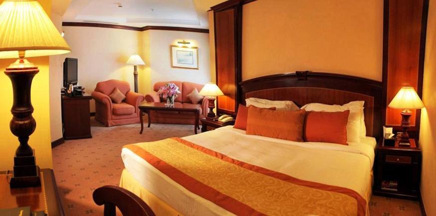 Knight Castle Hotel Dubai Exterior foto A room at the hotel