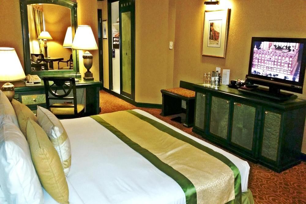 Knight Castle Hotel Dubai Exterior foto A room at the hotel