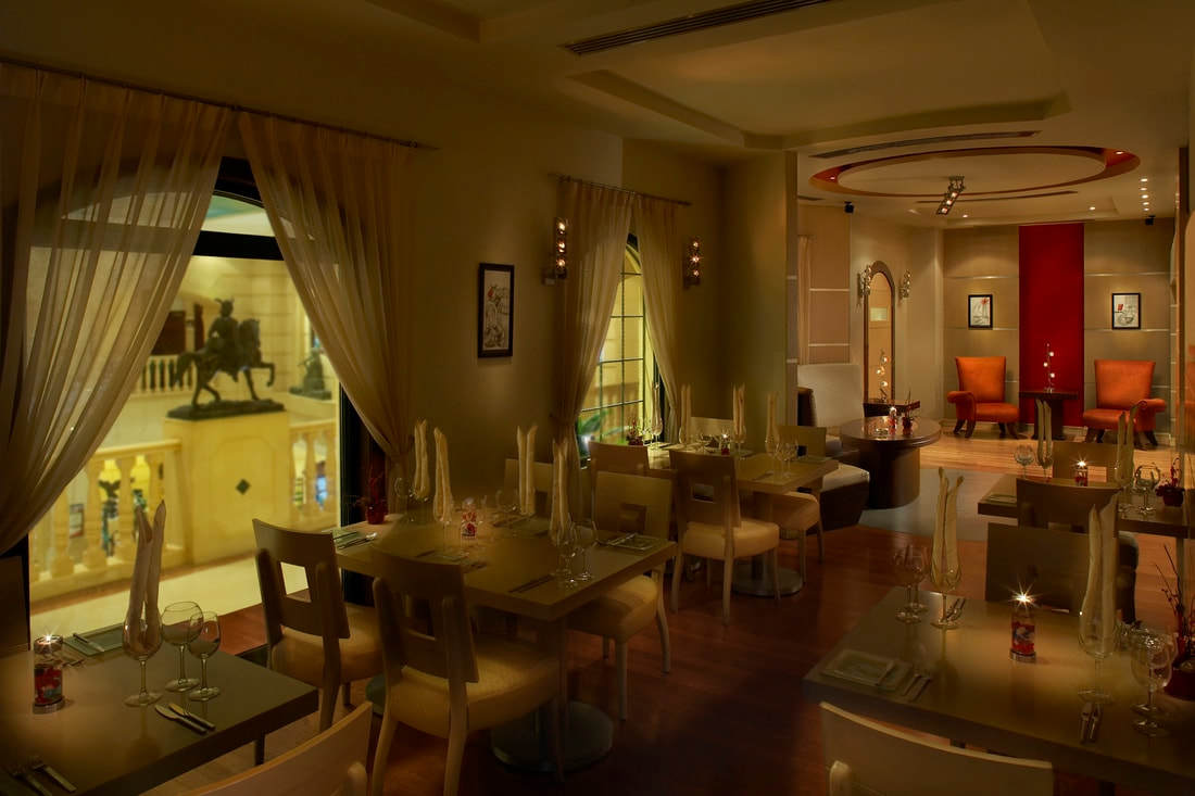 Knight Castle Hotel Dubai Exterior foto The interior of the hotel