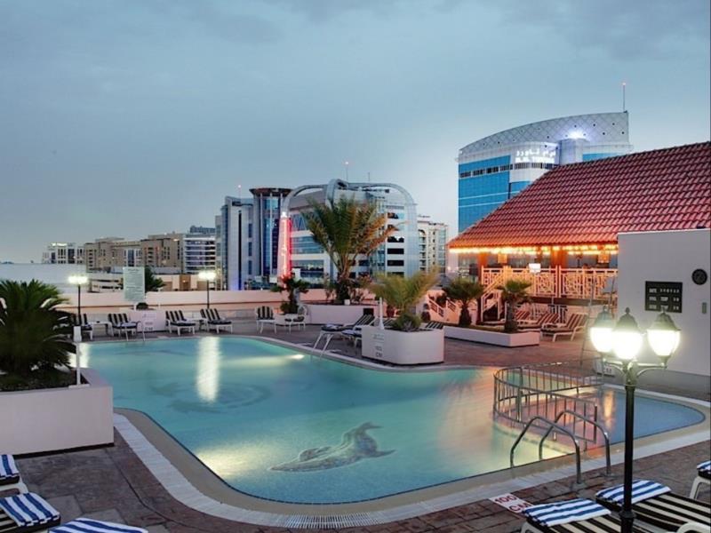 Knight Castle Hotel Dubai Exterior foto The swimming pool at the hotel
