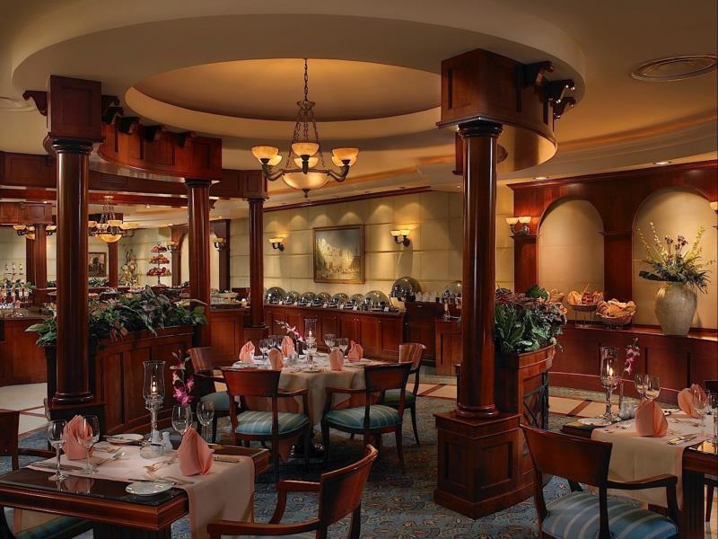 Knight Castle Hotel Dubai Exterior foto The restaurant
